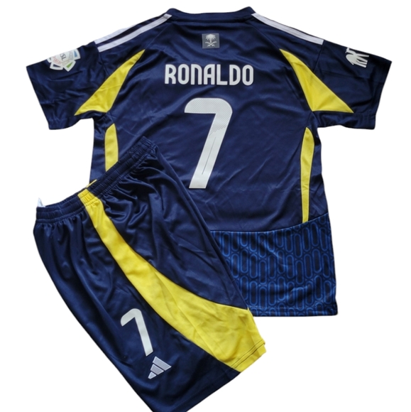 Cristiano Ronaldo Al-Nassr FC 2024/25 Set for Kids - Picture 1 of 5